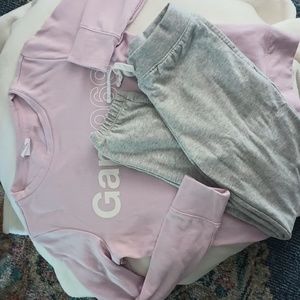 Girls gap active wear pink and gray joggers and sweatshirt size 14-16